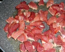 Как приготовить свинину в сливочном соусе Как приготовить свинину в сливочном соусе